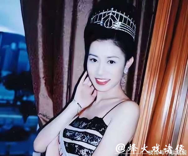 重磅作品《女子高校的男保安》，都让让，我拿的才是主角剧本